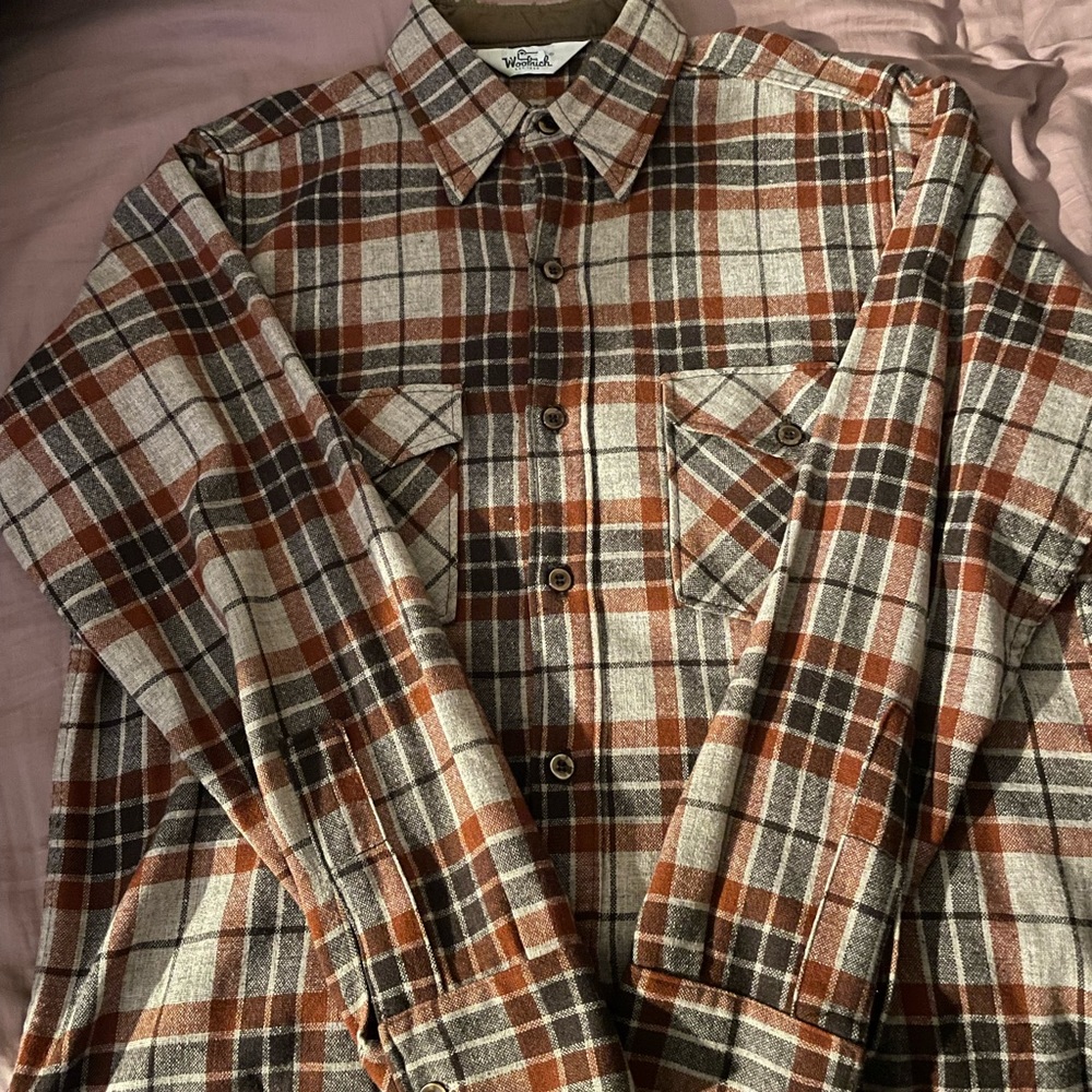 Vtg Woolrich wool flannel Large. Drk Red, black and grey